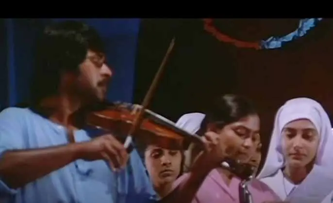 കാതോട് കാതോരത്തിൽ നിന്നുള്ള ദൃശ്യം. Photo Courtesy: youtube