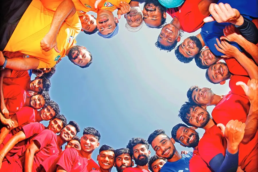 സന്തോഷ് ട്രോഫിയില് കേരളം - ബംഗാള് ഫൈനല് ഇന്ന്; 8-ാം കിരീടം ലക്ഷ്യമിട്ട് കേരളം