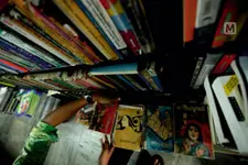 ഇടതു കൈത്തണ്ടയില്‍ അപ്പോഴും ഡോക്ടര്‍ പിടിച്ചു, അദ്ദേഹത്തിന്റെ കൈകള്‍ക്കപ്പോള്‍ മരവിപ്പില്ലായിരുന്നു