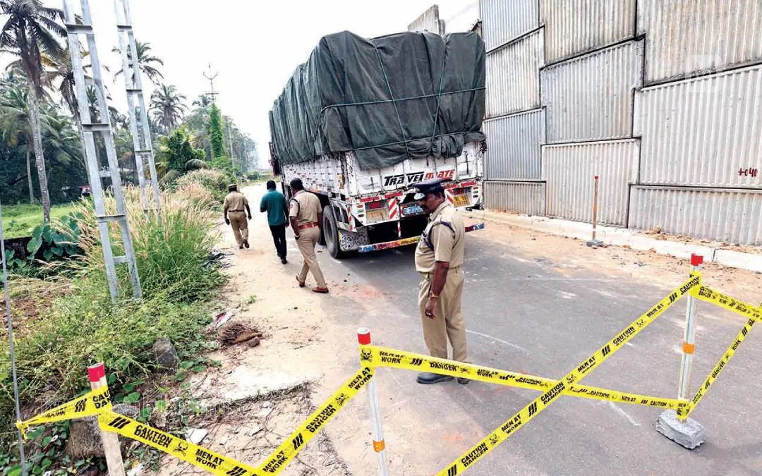 അപകടശേഷം ലോറി പോയി നിന്ന സ്ഥലം