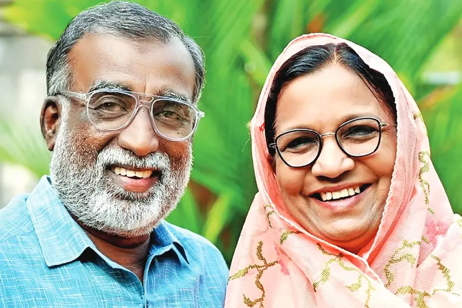 36-ാം വാര്ഷികത്തില് അവര് വിവാഹം രജിസ്റ്റര് ചെയ്യുന്നു; ലക്ഷ്യം ശരീഅത്ത് നിയമത്തെ മറികടക്കല്