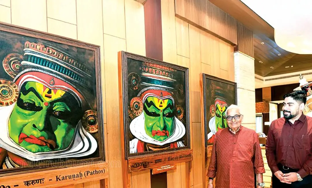 സിയാലിലെ തന്റെ നവരസഭാവങ്ങള്‍ നടന്നു കാണുന്ന കലാമണ്ഡലം ഗോപിയാശാന്‍