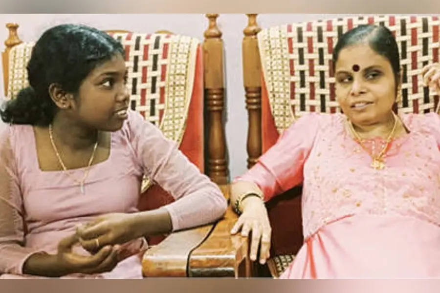 ഒടുവിൽ അവർ ഒരുമിച്ച് പാടി 'അങ്ങു വാന കോണില്...'