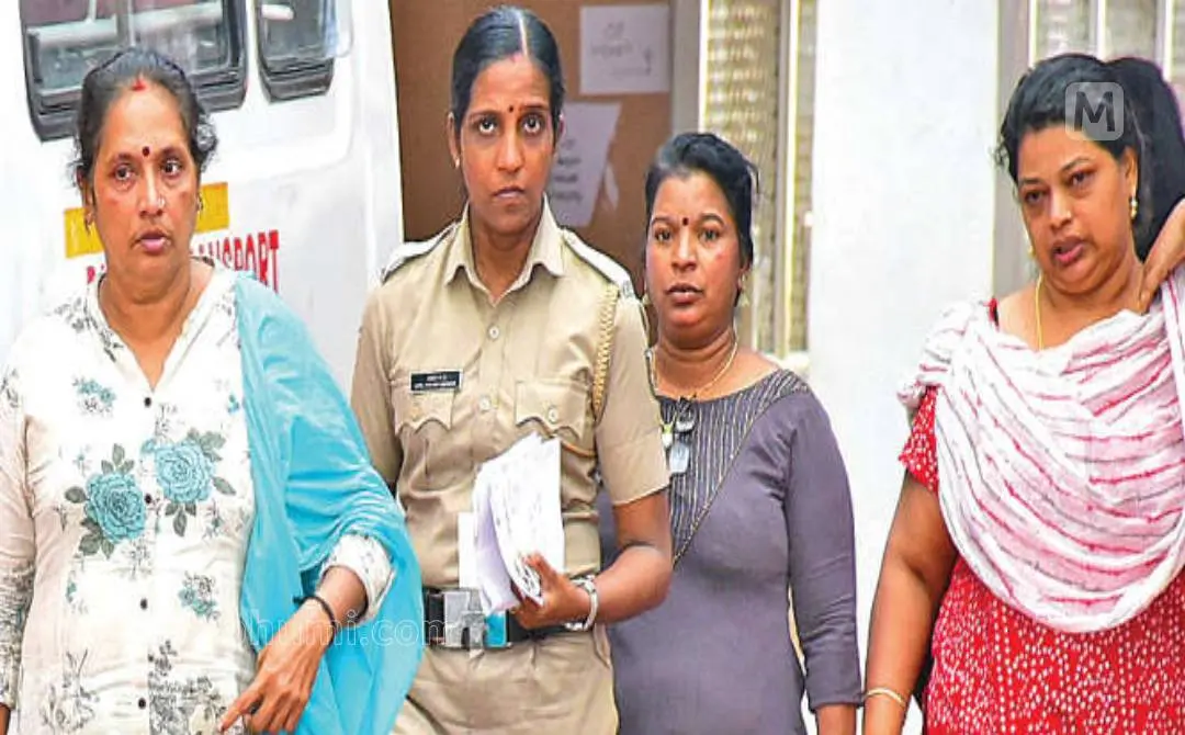 രണ്ടര വയസ്സുകാരിയുടെ ജനനേന്ദ്രിയത്തില് മുറിവേല്പിച്ച സംഭവത്തില് അറസ്റ്റിലായ ആയമാരായ അജിത, സിന്ധു, മഹേശ്വരി എന്നിവരെ വൈദ്യപരിശോധനയ്ക്കായി തൈക്കാട് ആശുപത്രിയിലെത്തിച്ചപ്പോള്