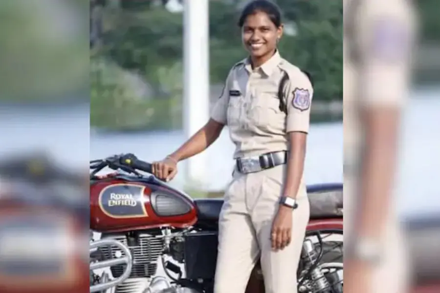 പോലീസുകാരിയെ സഹോദരൻ വെട്ടിക്കൊന്നു; തെലങ്കാനയിൽ ദുരഭിമാനക്കൊല