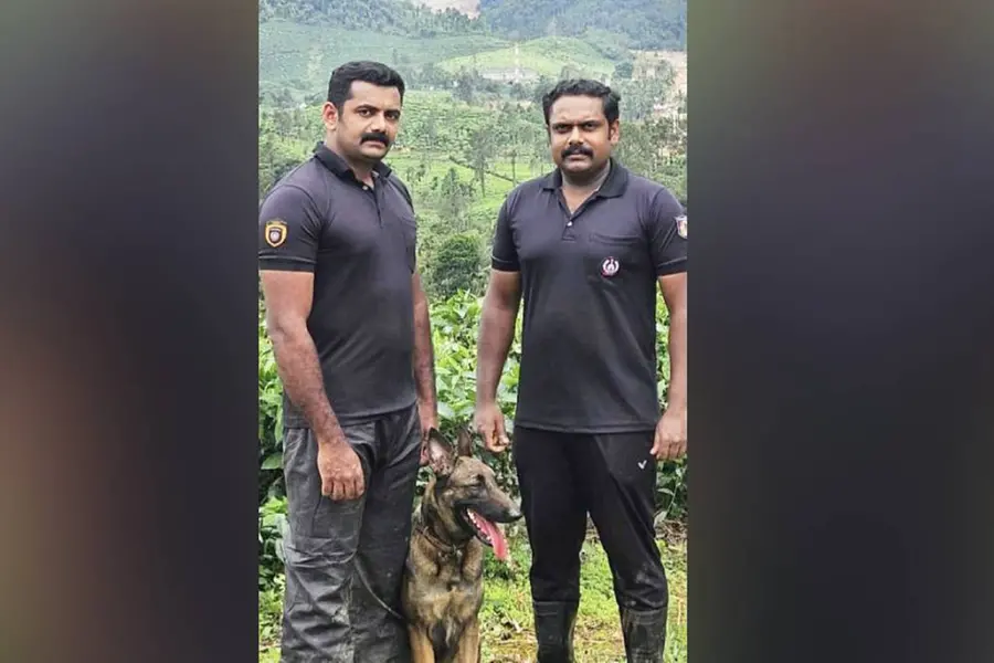 ചൂരല്‍മല ദുരന്തഭൂമിയില്‍ രക്ഷകയായി; 'എയ്ഞ്ചലി'ന് ആദരവുമായി ജില്ലാ പോലീസ് സഹകരണ സംഘം