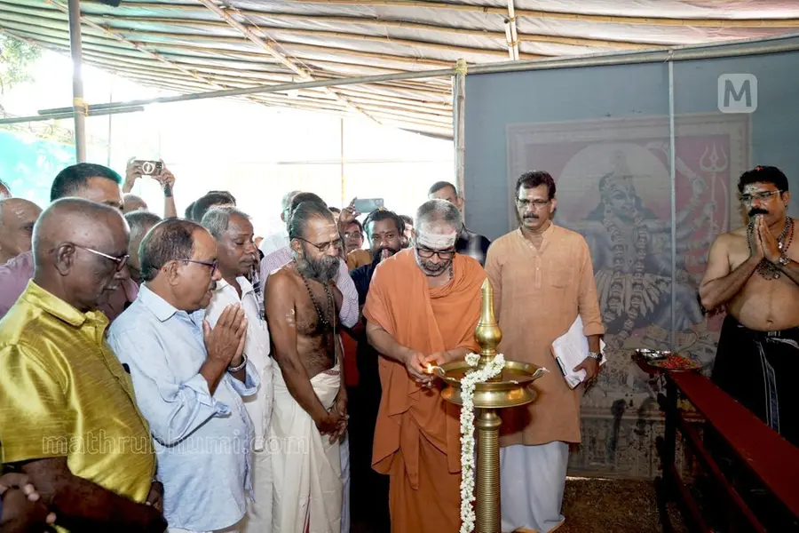 ക്ഷേത്രങ്ങളില് ഉപയോഗിക്കുന്ന പൂജാവസ്തുക്കളില് പോലും മായമെന്ന് സ്വാമി ചിദാനന്ദപുരി