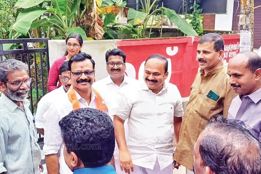 സി.പി.എമ്മിൽനിന്ന് 'ഒതുക്കുന്നവരെ' ഒപ്പംകൂട്ടാൻ ബി.ജെ.പി.; ബിപിന്‍ ഇതിന് 'പാല'മാകുമെന്നും പ്രതീക്ഷ