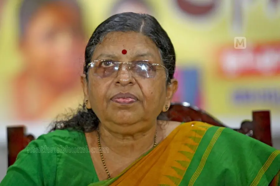 തൊഴിലിടങ്ങളില് സ്ത്രീസൗഹൃദ അന്തരീക്ഷം അനിവാര്യം- വനിതാകമ്മീഷന്