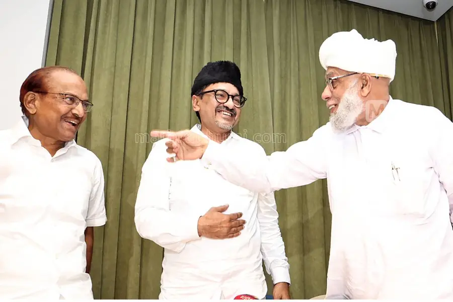 മുസ്തഫല് ഫൈസിയുടെ സസ്പെന്ഷന് പിന്വലിച്ചേക്കും: ഭിന്നതകള് പരിഹരിക്കാൻ ലീഗ്-സമസ്ത യോഗത്തിൽ ധാരണ