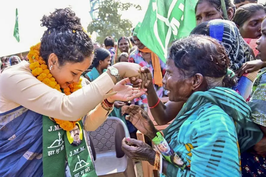 വിജയശിൽപികൾ കൽപനയും മയ്യാ സമ്മാൻ യോജനയും?