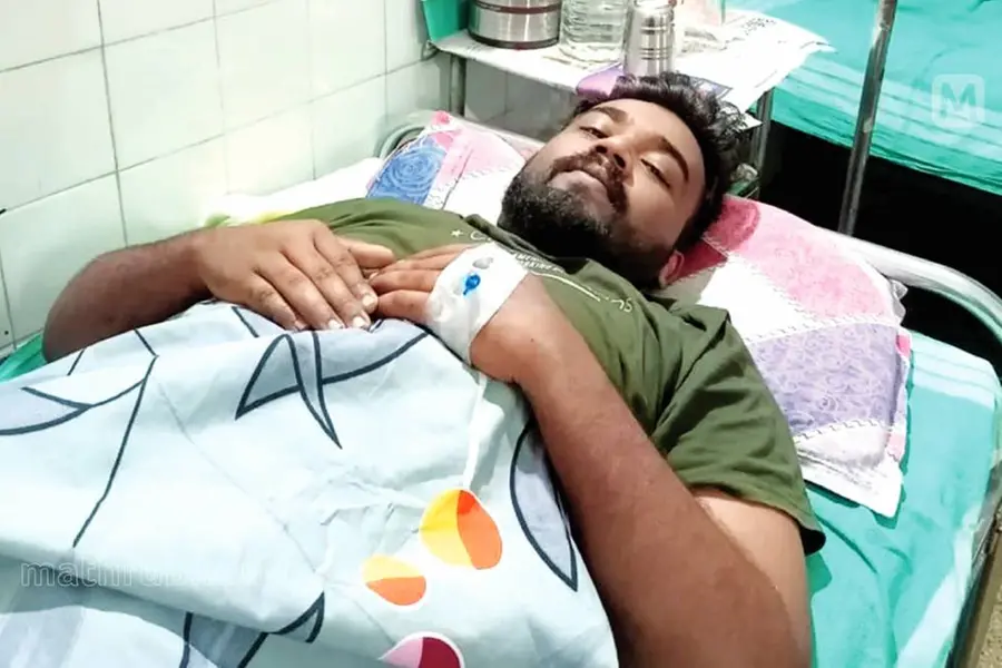 ട്രെയിനില്നിന്ന് വീണു, ബൈക്ക് കൈകാട്ടിനിര്ത്തി ആശുപത്രിയിലെത്തി; അത്ഭുതകരമായ രക്ഷപ്പെടല്