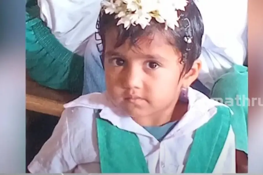 അങ്കണവാടിയുടെ തൊട്ടടുത്ത പറമ്പില്‍ മൂത്രമൊഴിക്കാന്‍ പോയി; പാമ്പ് കടിയേറ്റ് 5 വയസുകാരി മരിച്ചു