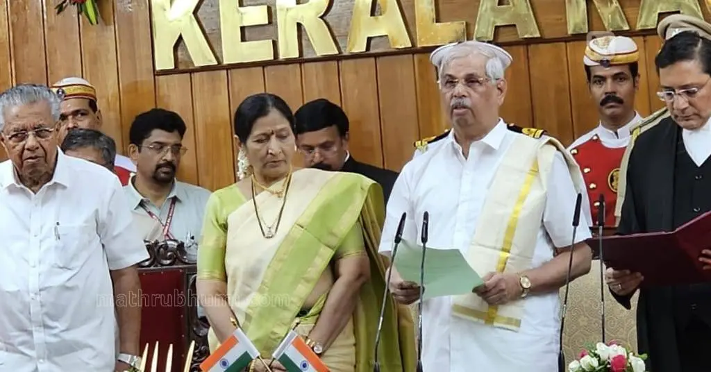 രാജേന്ദ്ര വിശ്വനാഥ് ആര്ലേക്കര് പുതിയ കേരള ഗവര്ണറായി സത്യപ്രതിജ്ഞ ചെയ്ത് അധികാരമേല്ക്കുന്നു | Photo: ബി മുരളീകൃഷ്ണന്