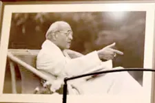 ഒടുവിൽ റാവുവിനും എ.ഐ.സി.സി ആസ്ഥാനത്ത് ഇടം; വി.പി സിങ്ങിന്റെ ചിത്രവും മന്ദിരത്തിൽ