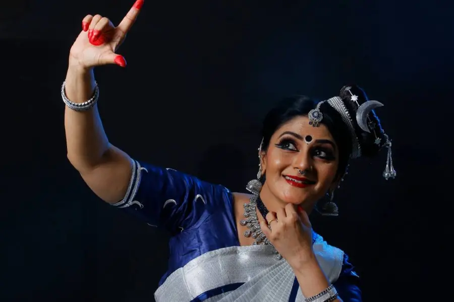 ശാസ്ത്രനോവലിന്റെ മോഹിനിയാട്ടം ആവിഷ്കാരം; നിലാക്കനവ് ഹ്രസ്വചിത്രപ്രദര്ശനം ഞായറാഴ്ച