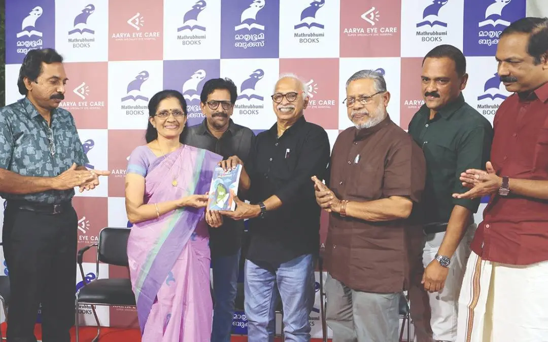 • മാതൃഭൂമി ബുക്സ് പ്രസിദ്ധീകരിച്ച കെ. രഘുനാഥന്റെ 'അജ്ഞാത നാമ' എന്ന നോവൽ കെ.സി. നാരായണൻ രാജലക്ഷ്മി മാനഴിക്കു നൽകി പ്രകാശനംചെയ്യുന്നു. എൻ. രാജൻ, പി. വിനോദ്, കെ. രഘുനാഥൻ, എം.പി. സുരേന്ദ്രൻ, കെ. അനിൽകുമാർ, കെ. ഉണ്ണികൃഷ്ണൻ എന്നിവർ സമീപം