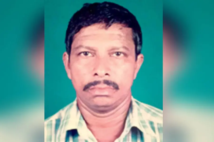ആള്ത്താമസമില്ലാത്ത വീട്ടുവളപ്പില് പത്രം ഏജന്റിന്റെ മൃതദേഹം കത്തിക്കരിഞ്ഞനിലയില്; ദുരൂഹത