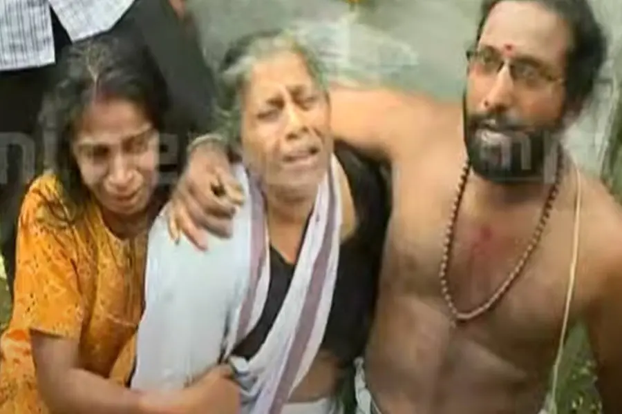 ഗോപൻസ്വാമിയുടെ 'സമാധിസ്ഥലം' പൊളിക്കാൻ പോലീസ്; സമ്മതിക്കില്ലെന്ന് കുടുംബം; നാടകീയരംഗങ്ങൾ, സംഘർഷാവസ്ഥ