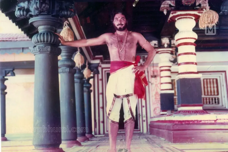 ഒരു വടക്കന് വീരഗാഥ: മനുഷ്യന്റെ ആത്മസംഘര്ഷങ്ങളുടെയും നിസ്സഹായാവസ്ഥയുടെയും ആത്മനൊമ്പരം