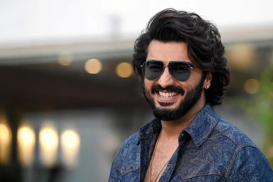 എന്റെ ഭാര്യയെപ്പറ്റിയല്ല, 'എന്റെ ഭർത്താവിന്റെ ഭാര്യ'യെപ്പറ്റി സംസാരിക്കാം- പാപ്പരാസികളെ ട്രോളി അർജുൻ