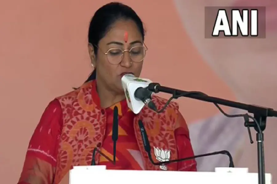 ഡൽഹിയെ ഇനി രേഖാഗുപ്ത നയിക്കും, സത്യപ്രതിജ്ഞാ ചടങ്ങിൽ മോദിയും അമിത് ഷായും