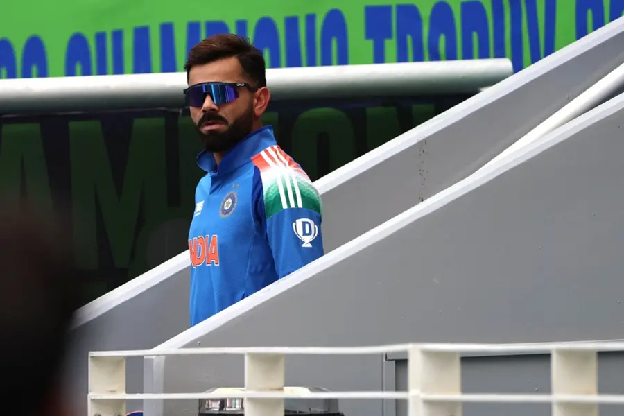 ചാമ്പ്യന്സ് ട്രോഫി ഫൈനലിനിറങ്ങി; കോലിക്ക് അപൂര്വ റെക്കോഡ്, മുന്നില് സച്ചിന് മാത്രം