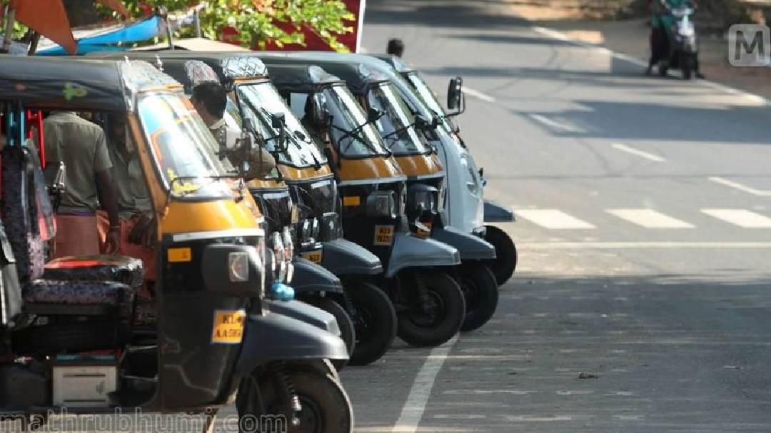 ഓട്ടോറിക്ഷകളിലെ നിരക്ക് മീറ്റർ: റോഡിലിറങ്ങി പരിശോധന വേണ്ടെന്നു മോട്ടോ ...
