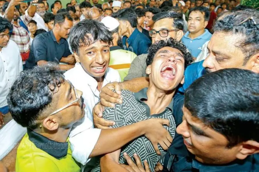 ‘ഷഹബാസേ കണ്ണുതുറക്കെടാ,അവരെന്തിനാ നിന്നെ കൊന്നുകളഞ്ഞത് ’-ഉള്ളുലഞ്ഞ് കണ്ണീര്‍വാര്‍ത്ത് സുഹൃത്തുക്കള്‍