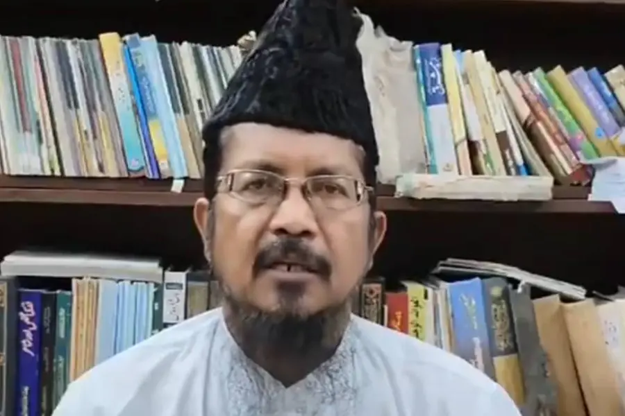 'ചെയ്തത് വലിയ കുറ്റം'; കളിക്കിടെ വെള്ളം കുടിച്ചതിന് ഷമിയെ വിമര്ശിച്ച് റസ്വി