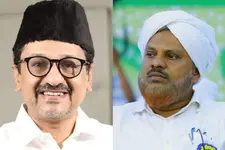കെയ്ക്ക് മുറി വിവാദം: ഹമീദ് ഫൈസിയെ പുറത്താക്കണമെന്ന് ആവശ്യപ്പെട്ട് ജിഫ്രി തങ്ങള്‍ക്ക് കത്ത്
