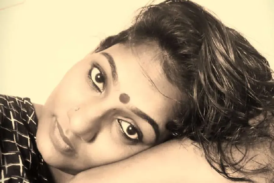 കിടപ്പറയിലെ ഇടതുഭാഗത്തെ ആ ശൂന്യത, എന്റെ നഗ്നതയെ അത്രമേല് ഞാന് ഭയന്നു...