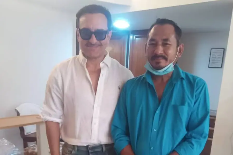 അങ്ങനെ അവർ വീണ്ടും കണ്ടു; തന്നെ ആശുപത്രിയിലെത്തിച്ച ഓട്ടോ ഡ്രൈവറെ ആശ്ലേഷിച്ച്, നന്ദിപറഞ്ഞ് സെയ്ഫ്
