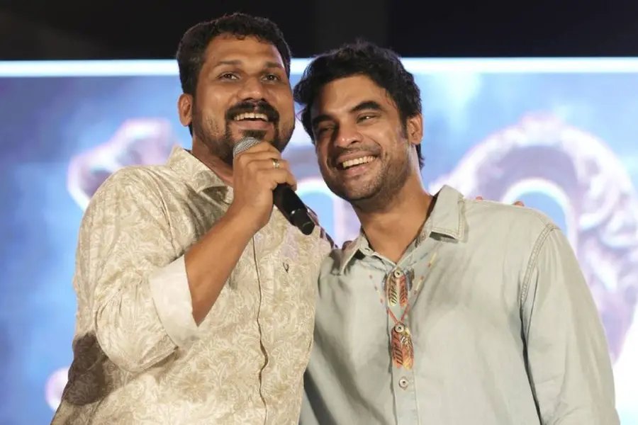 'ഞങ്ങളിപ്പോൾ ചെറിയ പിണക്കത്തിലാണ്', തുറന്നുപറഞ്ഞ് ലിസ്റ്റിൻ സ്റ്റീഫൻ; മാപ്പപേക്ഷിച്ച് ടൊവിനോ തോമസ്