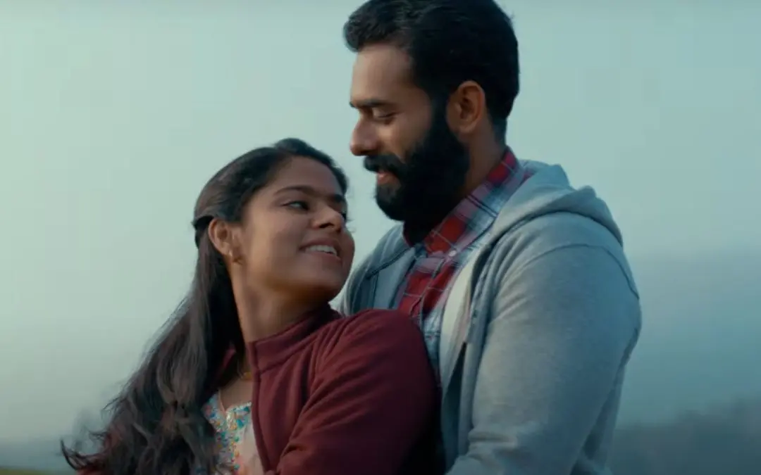 'രാ ശലഭങ്ങളായി നമ്മൾ' എന്ന ഗാനത്തിൽ നിന്ന്