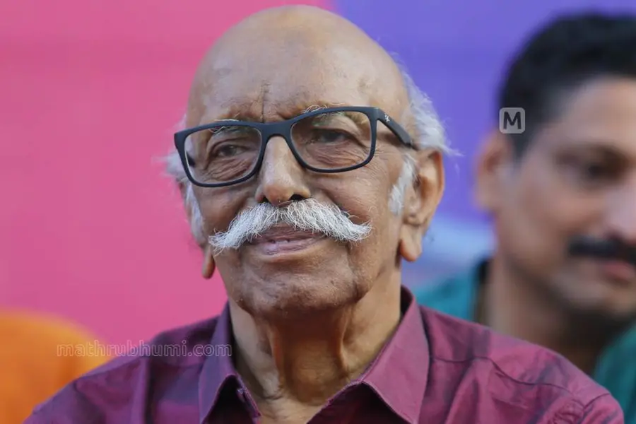 വൈശാഖന് തുഞ്ചന് സ്മാരക ട്രസ്റ്റ് ചെയര്മാന്