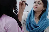 ഒന്നുമില്ലായ്മയിൽനിന്ന് തുടങ്ങി,ജീവിക്കാൻ പല ജോലികളും; സാറ ഇന്ന് സെലിബ്രിറ്റി മേക്കപ്പ് ആർട്ടിസ്റ്റ്