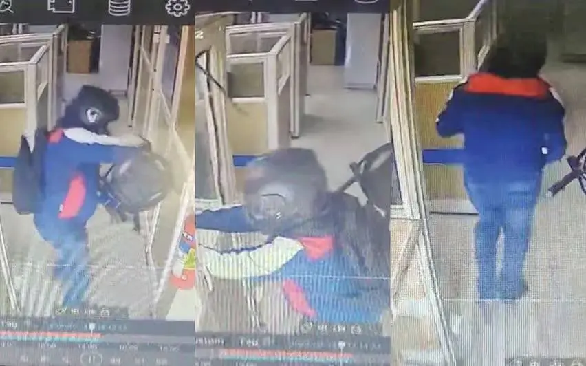 ചാലക്കുടിയിൽ നടന്ന മോഷണത്തിന്റെ സിസിടിവി ദൃശ്യം | ഫോട്ടോ: അറേഞ്ച്ഡ്