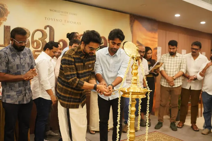 ടൊവിനോയുടെ പള്ളിച്ചട്ടമ്പി വരുന്നു, ഡിജോ ജോസ് ആന്റണി ചിത്രത്തിന്റെ പൂജ കഴിഞ്ഞു