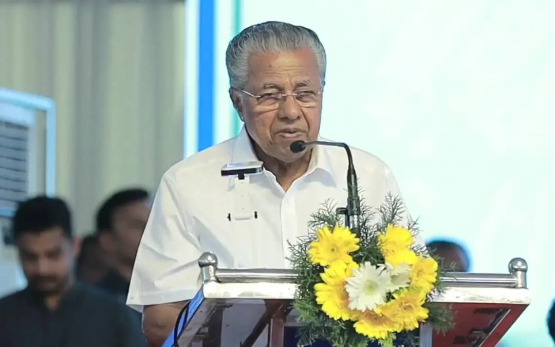 മുഖ്യമന്ത്രി പിണറായി വിജയൻ സംസാരിക്കുന്നു