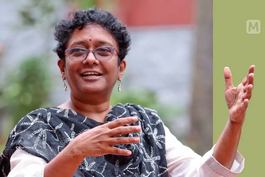 'എന്റെ ഈ നിറം യാഥാർത്ഥ്യമാണ്, ചീഫ് സെക്രട്ടറിയായതുകൊണ്ട് ചുറ്റുമുള്ള ആളുകളുടെ മനോഭാവം മാറില്ല'