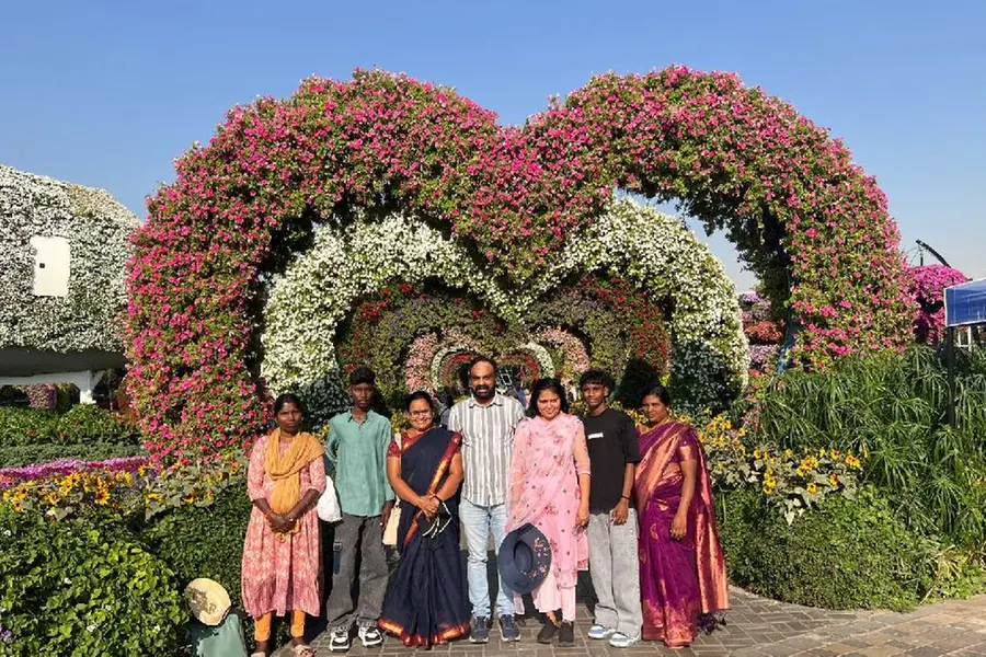 നിഖിലേഷിനും നിധീഷിനും സ്വപ്ന സാഫല്യം, ട്രൈബല് സ്കൂളിലെ വിദ്യർഥികൾ യുഎഇ കാണാനായതിൻ്റെ സന്തോഷത്തിൽ