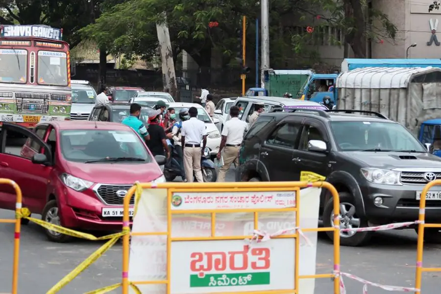 നികുതി അടക്കാത്ത വാഹനം തേടി ഗതാഗത വകുപ്പ്; 20 ദിവസം കൊണ്ട് ബെംഗളൂരുവില്‍ പിരിച്ചത് 40 കോടി രൂപ