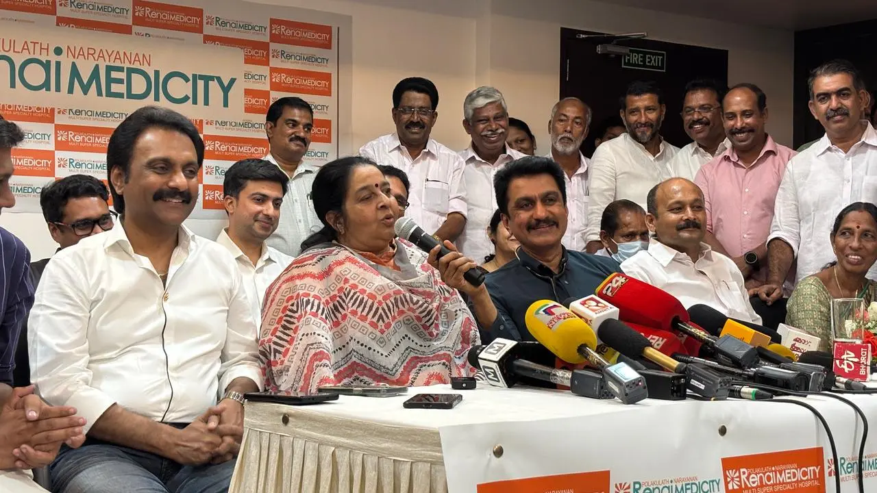 ഉമ തോമസ് മാധ്യമങ്ങളോട് പ്രതികരിക്കുന്നു