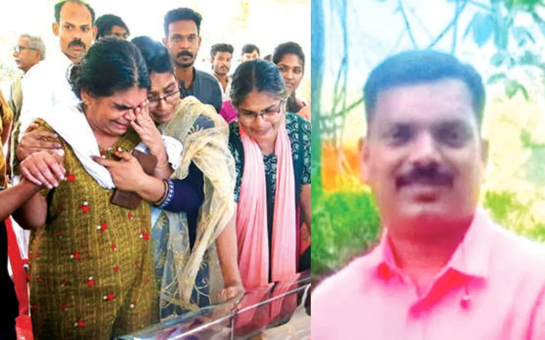 സി.പി.എം. കല്പറ്റ നോർത്ത് ലോക്കൽകമ്മിറ്റിഅംഗം എൻ.വി. ബിനീഷിന്റെ മൃതദേഹം കല്പറ്റ ഏരിയാകമ്മിറ്റി ഓഫീസിൽ പൊതുദർശനത്തിനുവെച്ചപ്പോൾ പൊട്ടിക്കരയുന്ന അമ്മ ദാക്ഷായണി