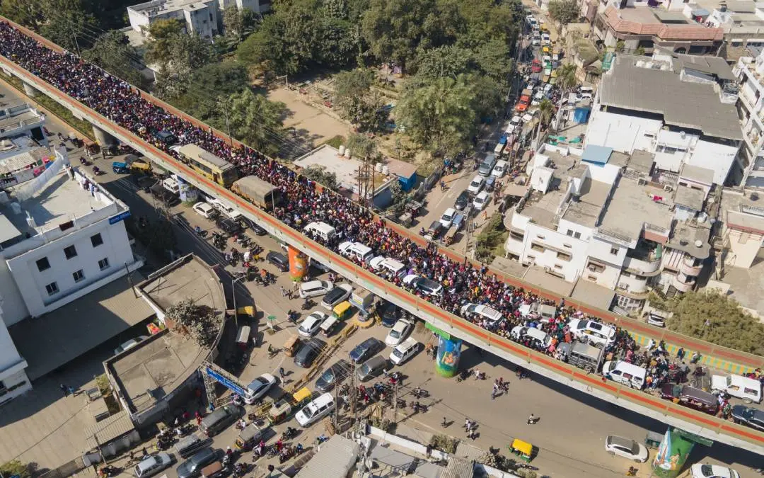 ഞായറാഴ്ച അനുഭവപ്പെട്ട ഗതാഗതക്കുരുക്കിന്റെ ആകാശക്കാഴ്ച | Photo: PTI