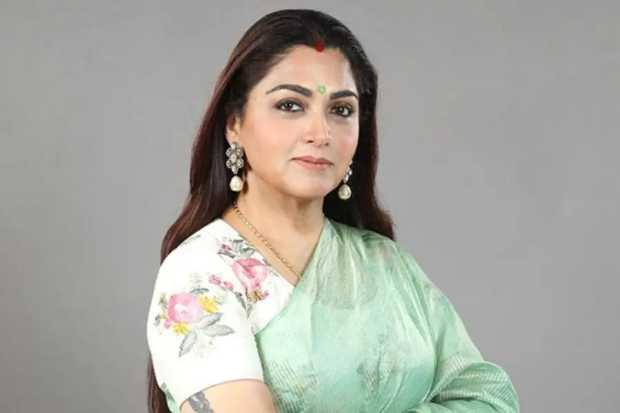 ചിന്നത്തമ്പിക്കു ശേഷം ക്ഷേത്രം, പ്രഭുവുമായുള്ള പ്രണയം, പിന്നെ പ്രസ്താവനയിൽ പൊള്ളി ഖുഷ്ബു