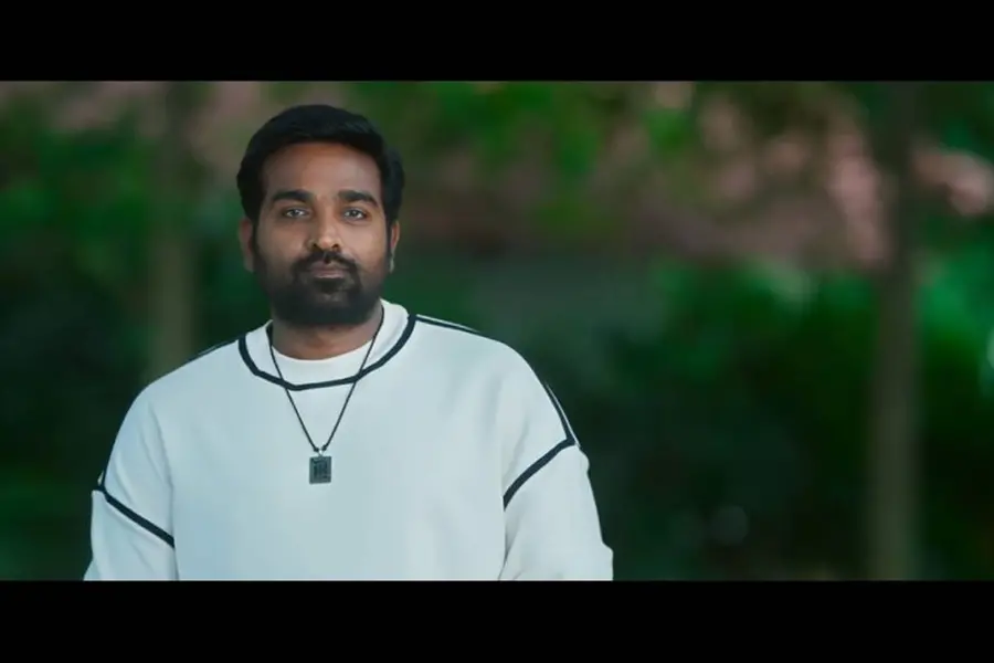 രുക്മിണിയെ പ്രണയിച്ച് വിജയ് സേതുപതി; എയ്‌സിലെ വീഡിയോ ഗാനം പുറത്ത്