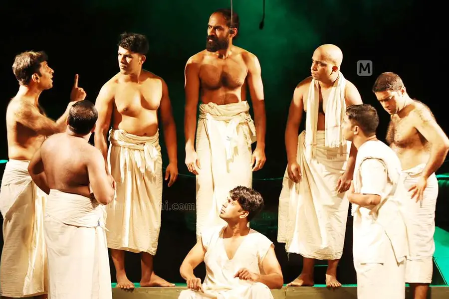 'സ്ഥാപകന്': നവോത്ഥാന നായകനായ പി.എസ്. വാരിയരെ പുനഃപ്രതിഷ്ഠിക്കുന്ന നാടകം