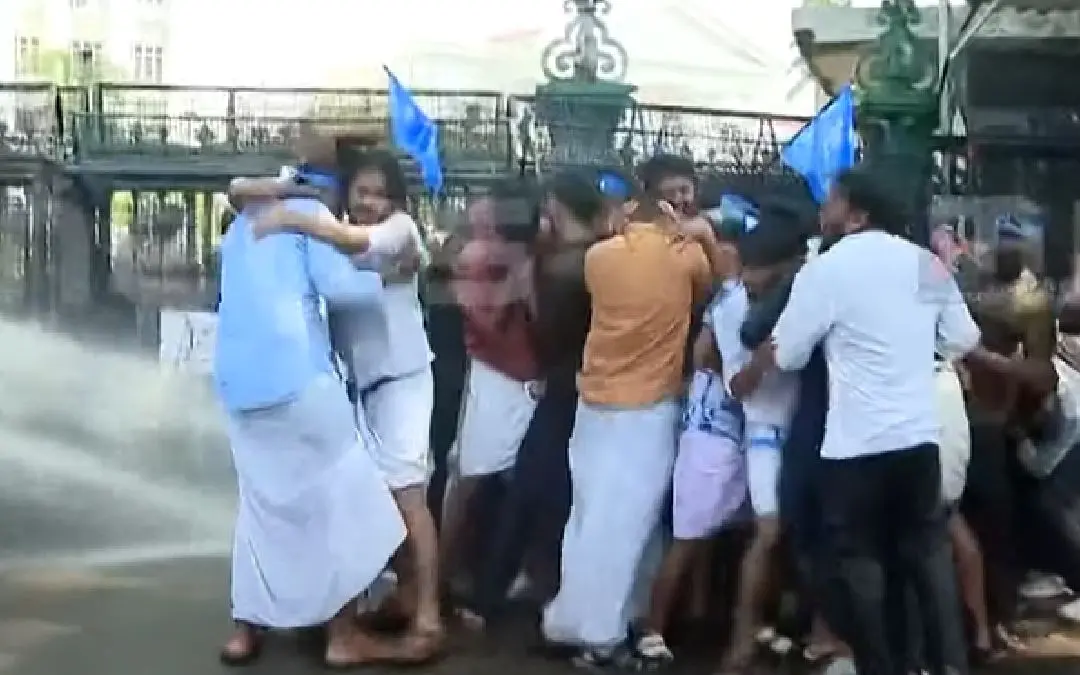 photo:screengrab/mathrubhumi news